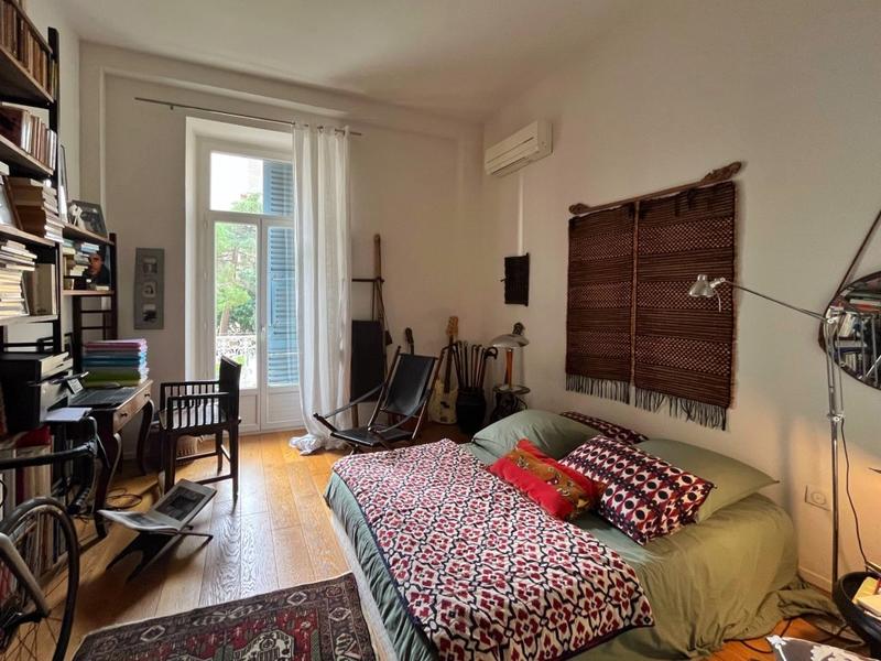 Appartement - 80 m² - 3 pièces