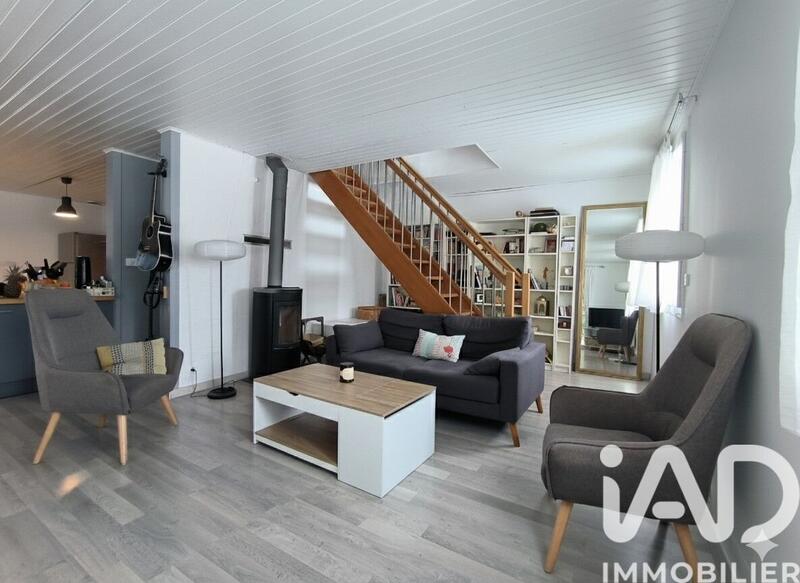 Maison - 213 m² - 8 pièces