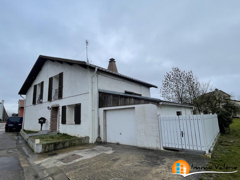 Maison - 185 m² - 6 pièces