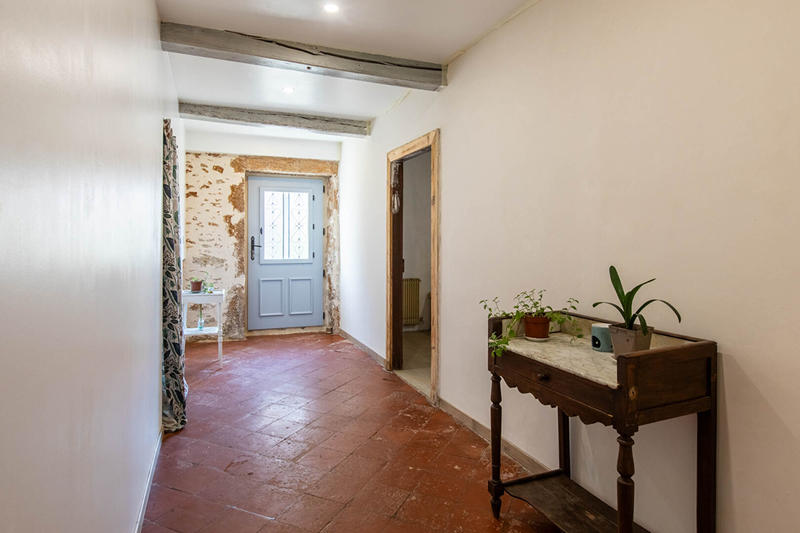 Maison - 216 m² - 8 pièces