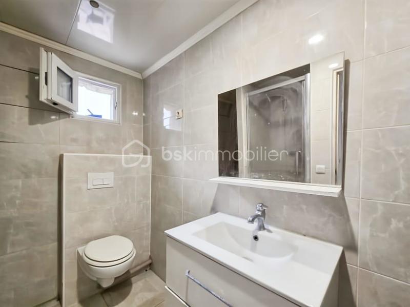 Maison - 169 m² - 9 pièces