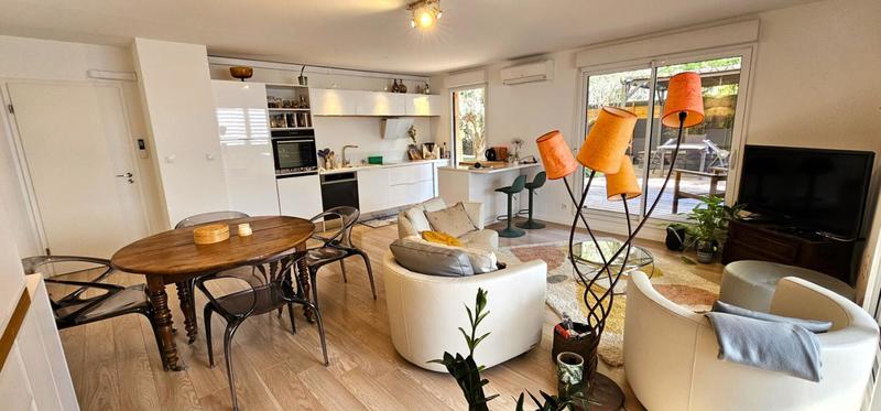 Appartement - 82 m² - 4 pièces