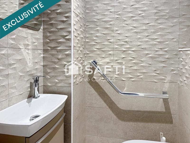 Maison - 183 m² - 10 pièces