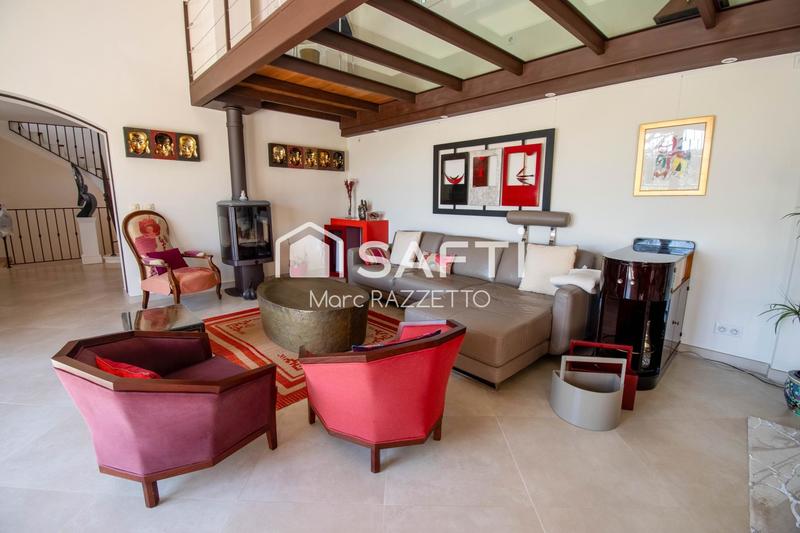 Villa - 340 m² - 7 pièces