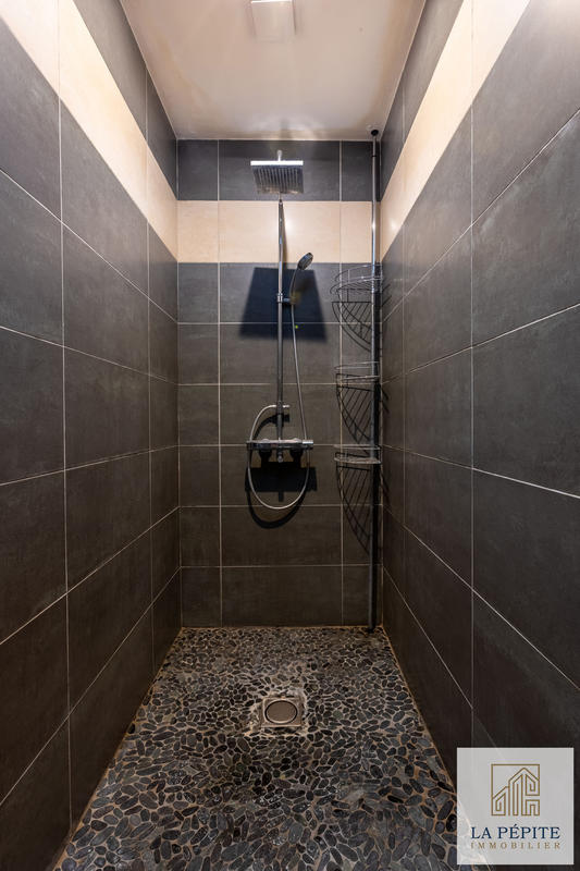 Maison - 152 m² - 6 pièces