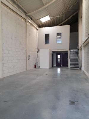 Local d'activité / Entrepôt - 165 m²