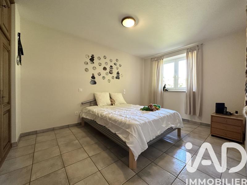 Maison - 300 m² - 11 pièces