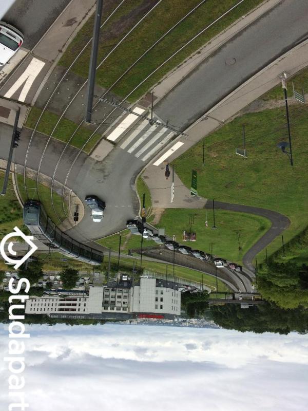 Chambre - 11 m² - 1 pièce