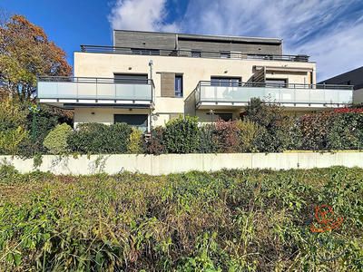 Appartement - 81 m² - 4 pièces