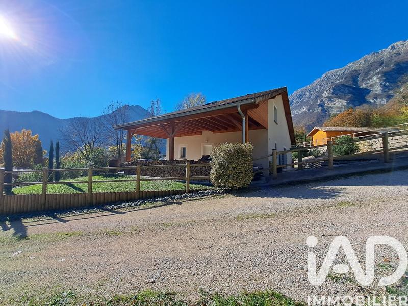 Maison - 143 m² - 5 pièces