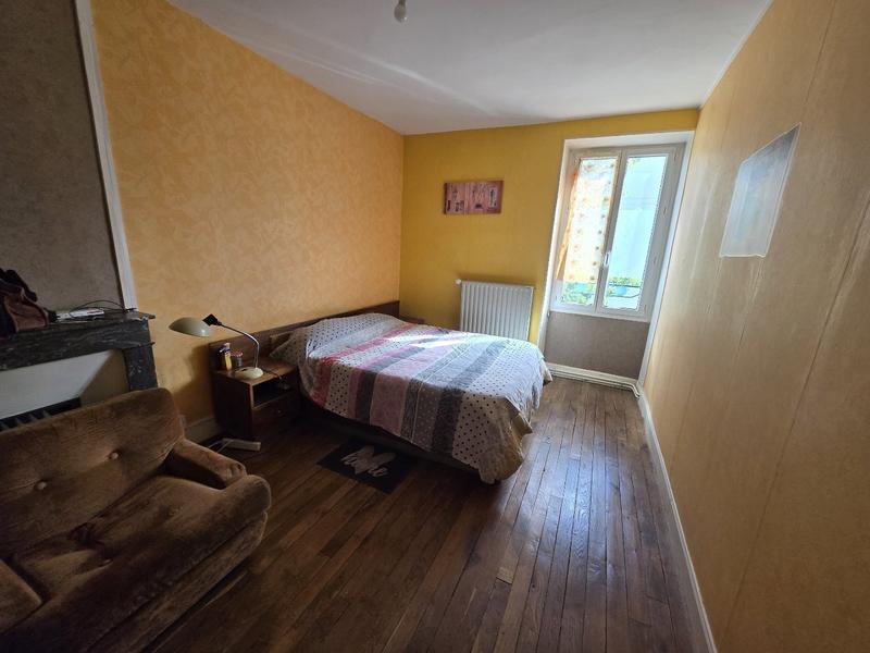 Maison - 166 m² - 8 pièces