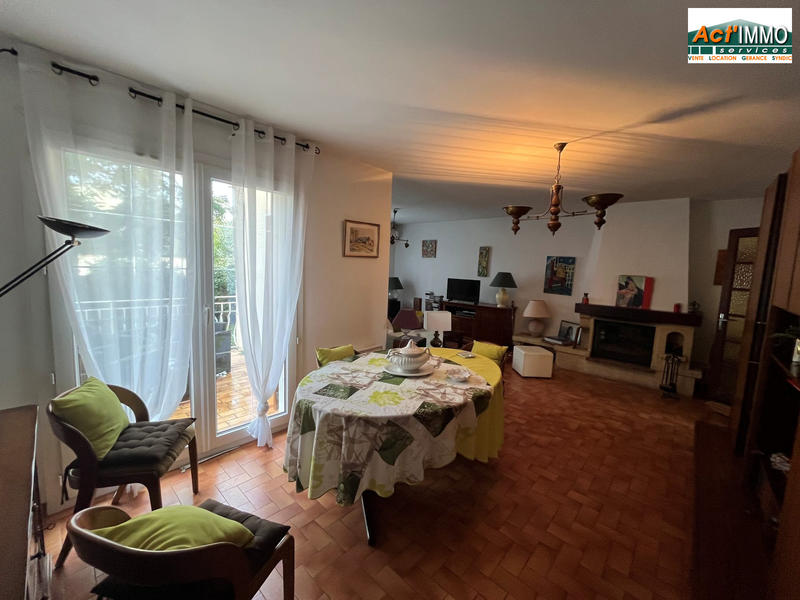 Maison traditionnelle - 100 m² - 4 pièces