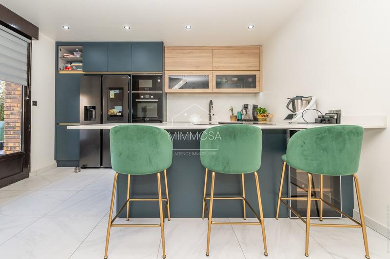 Maison - 170 m² - 7 pièces