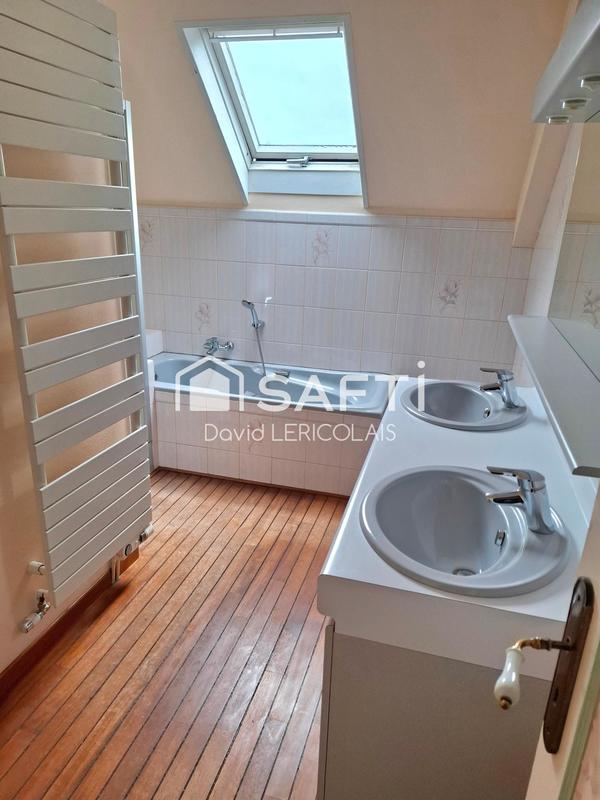 Maison - 200 m² - 7 pièces