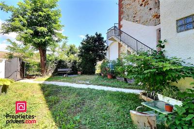 Maison - 375 m² - 10 pièces