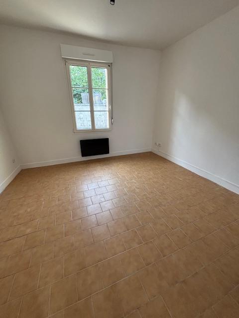 Studio - 25 m² - 1 pièce