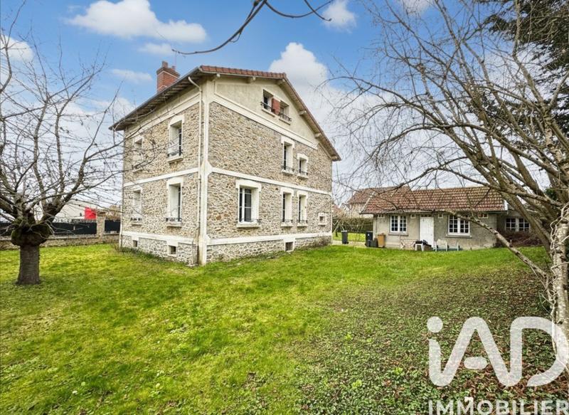Maison - 182 m² - 9 pièces