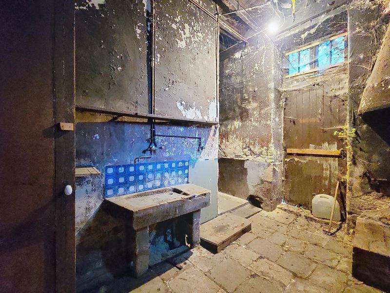 Maison - 290 m² - 11 pièces