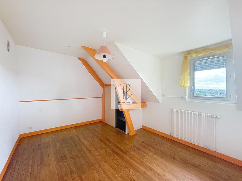 Maison - 95 m² - 6 pièces