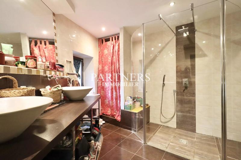 Maison de village - 90 m² - 3 pièces