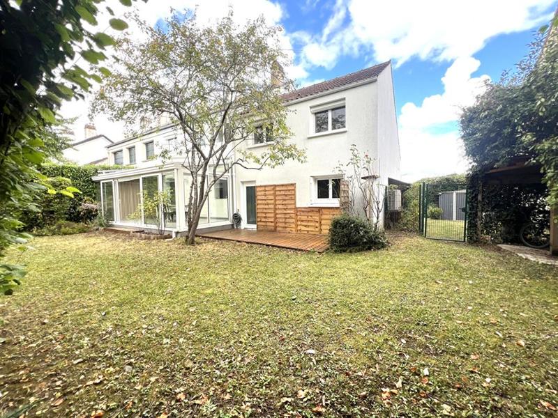 Maison - 153 m² - 9 pièces