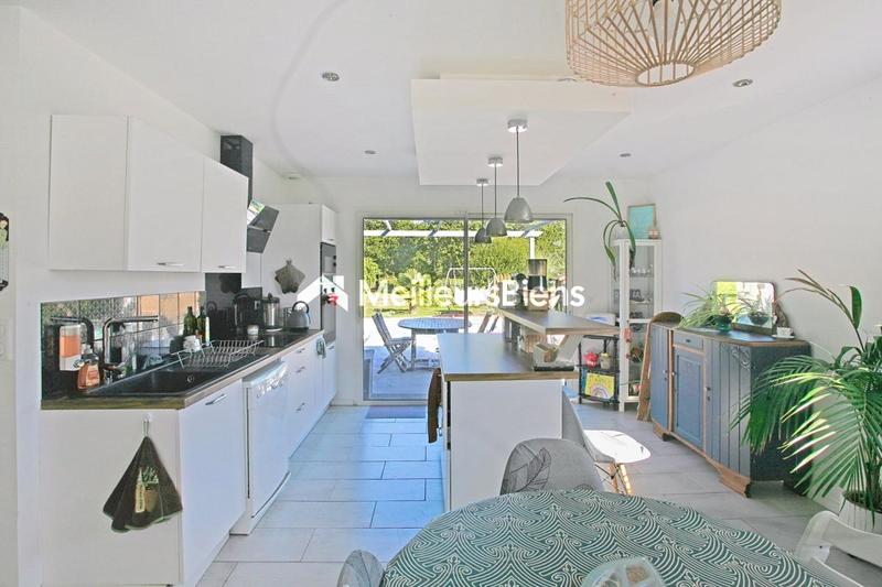 Maison - 136 m² - 6 pièces