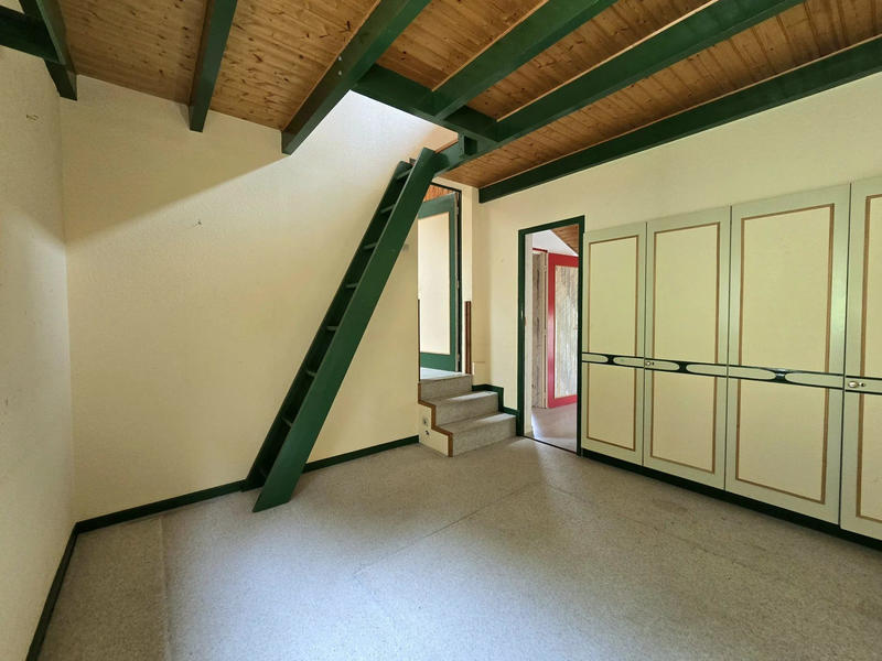 Maison - 282 m² - 11 pièces