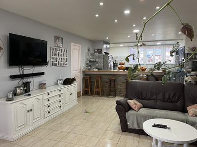 Villa - 223 m² - 8 pièces