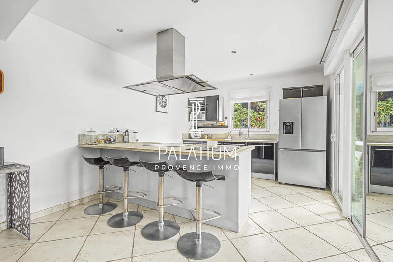 Maison - 165 m² - 6 pièces