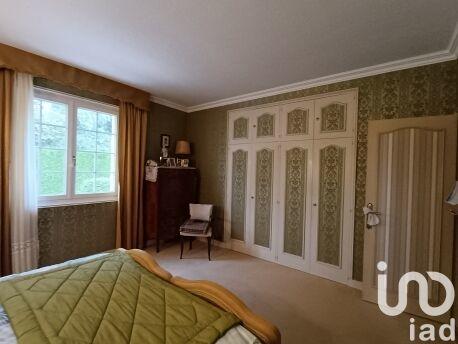 Maison - 231 m² - 13 pièces