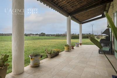 Maison - 283 m² - 5 pièces