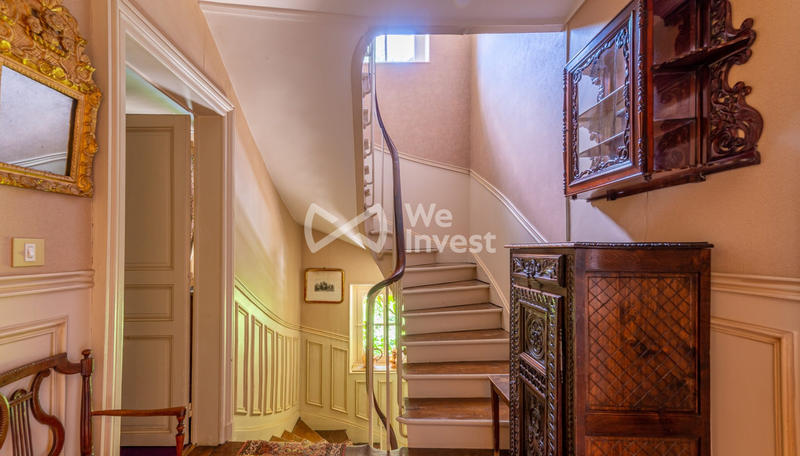 Maison ancienne - 300 m² - 9 pièces