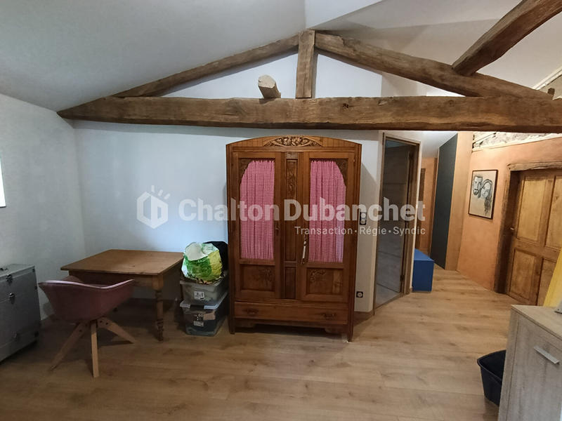 Maison - 208 m² - 7 pièces