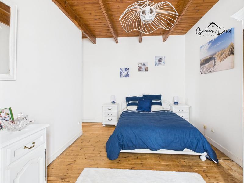 Maison - 90 m² - 5 pièces