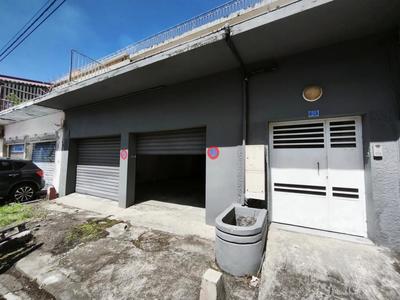 Local commercial - 163 m² - 6 pièces