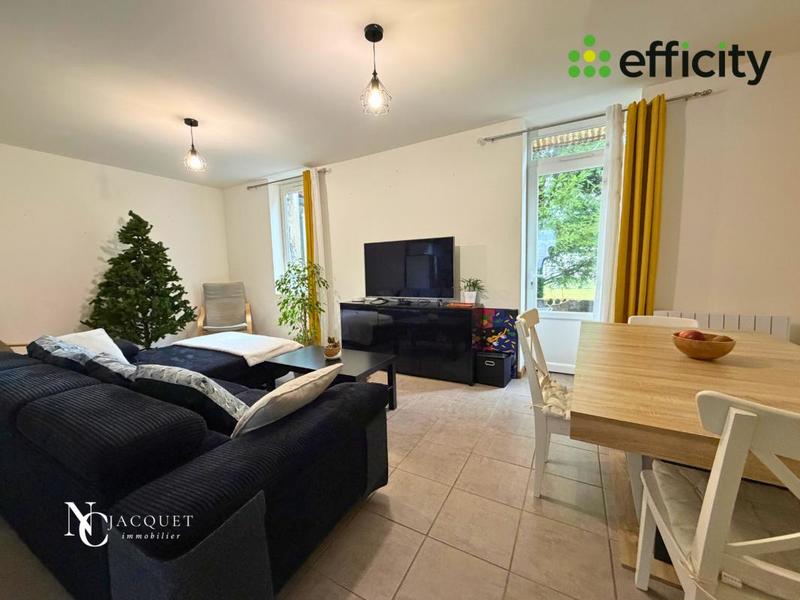 Maison - 95 m² - 5 pièces