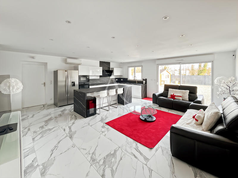 Maison - 82 m² - 4 pièces