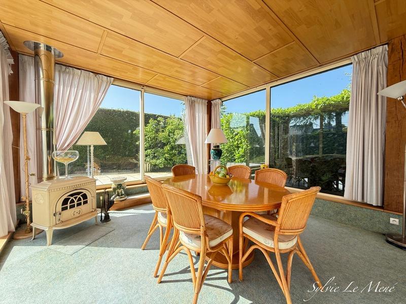 Maison - 245 m² - 7 pièces