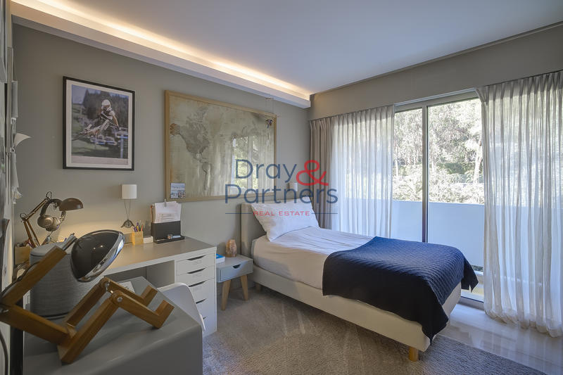 Appartement - 150 m² - 5 pièces