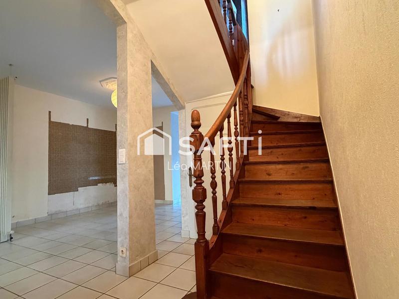 Maison - 214 m² - 8 pièces