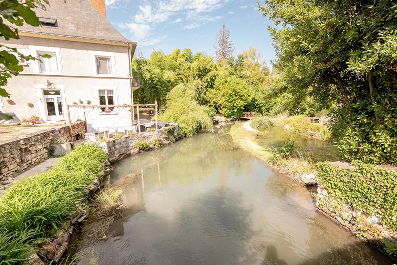 Maison - 296 m² - 14 pièces