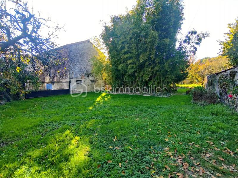 Demeure - 199 m² - 12 pièces