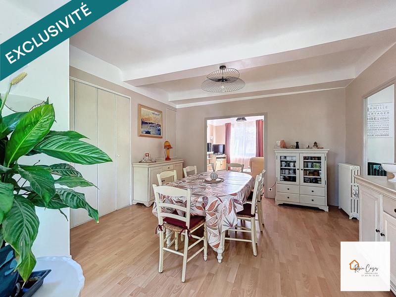 Maison - 160 m² - 8 pièces