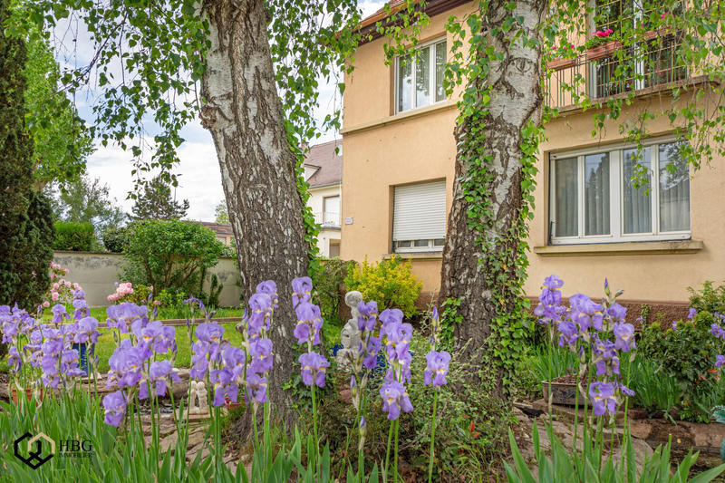 Maison - 310 m² - 13 pièces