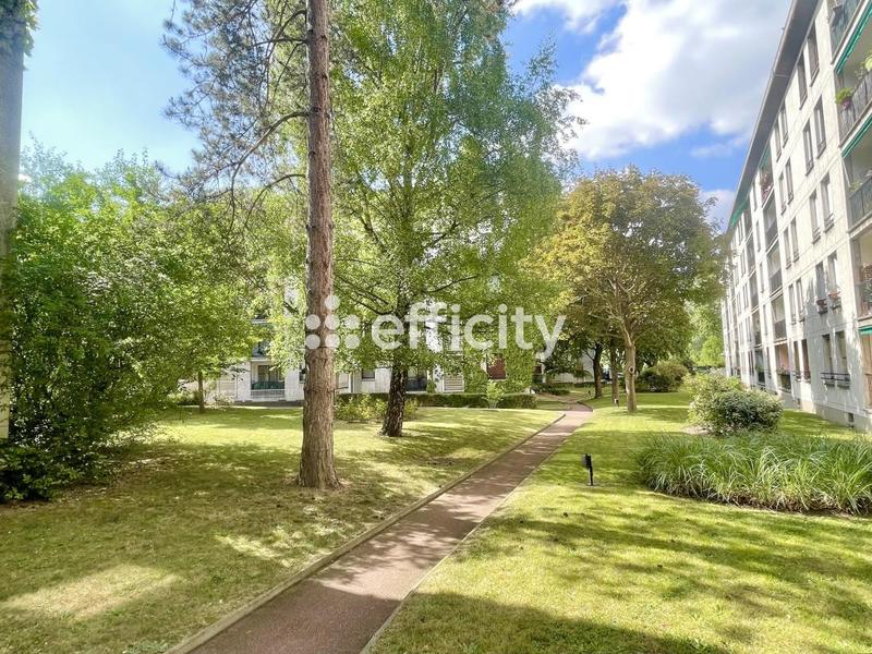 Appartement - 75 m² - 5 pièces