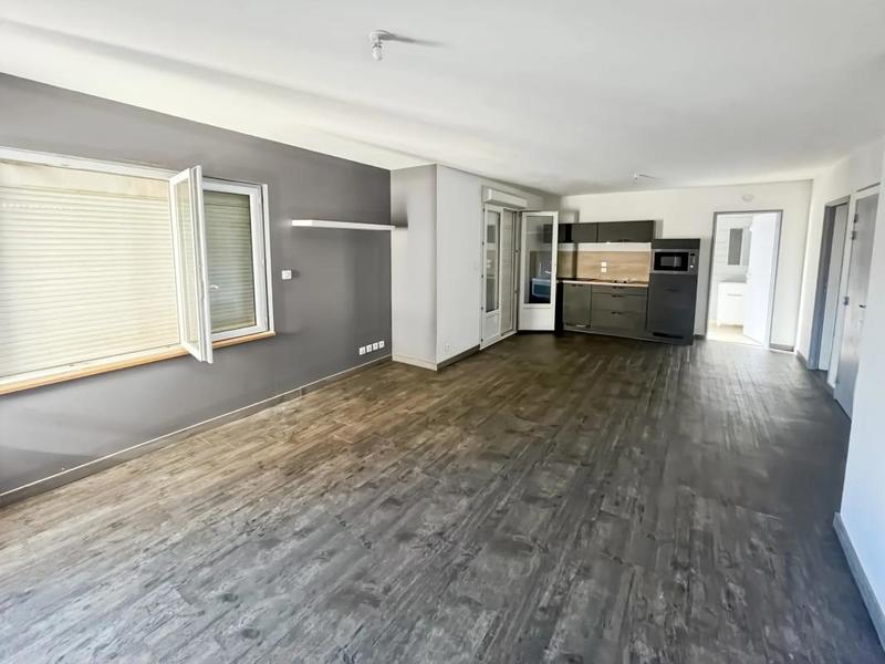 Appartement - 180 m² - 8 pièces