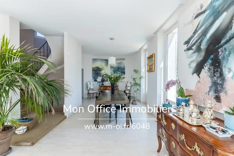 Maison bourgeoise - 401 m² - 8 pièces