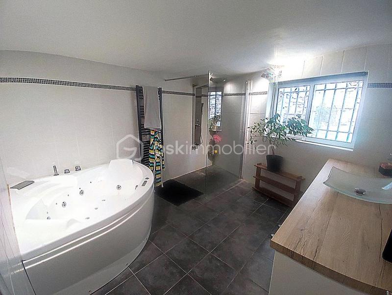 Loft - 162 m² - 4 pièces