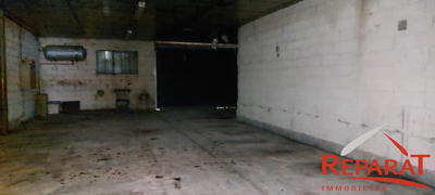 Entrepôt - 410 m²