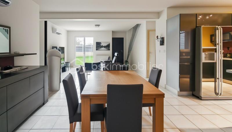 Pavillon - 123 m² - 5 pièces